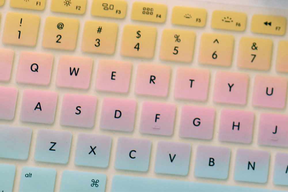 5 popular colored keycaps