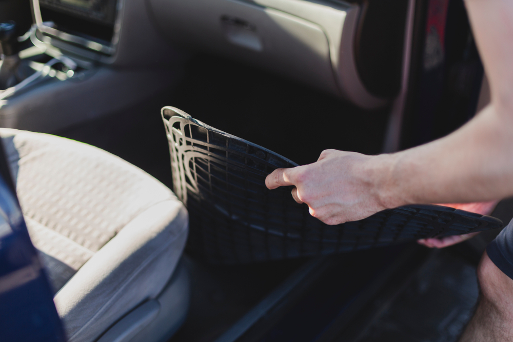 Here’s What You Need To Know Before Buying Floor Mats For Your Car